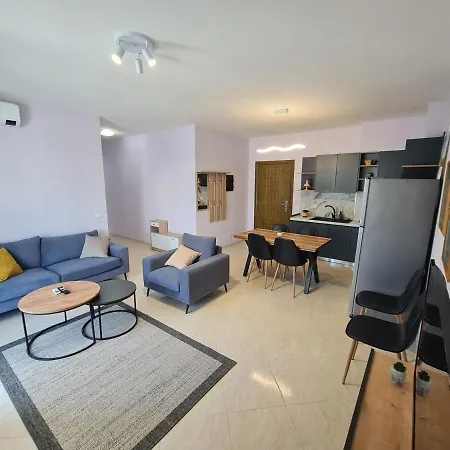 Elad In Lungomare Vlore