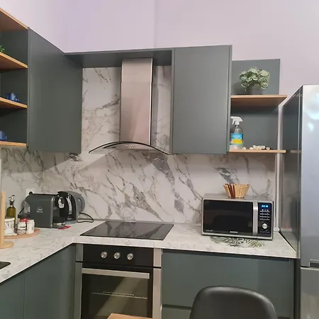 Elad In Lungomare 아파트 *